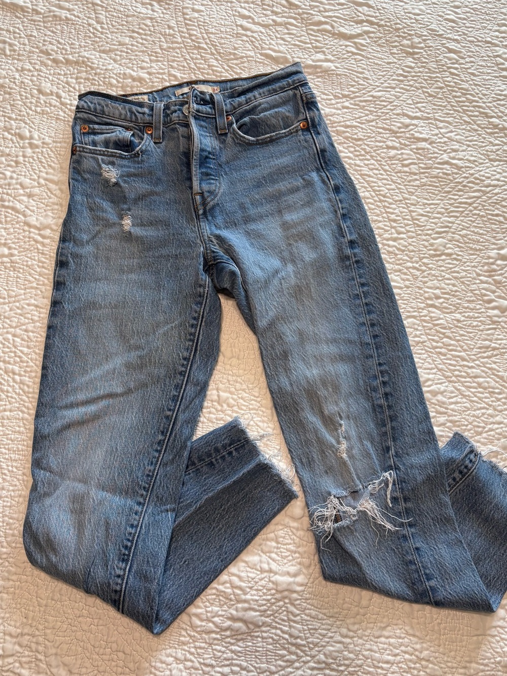 Levi’s Distressed Wedgie Crop Jeans